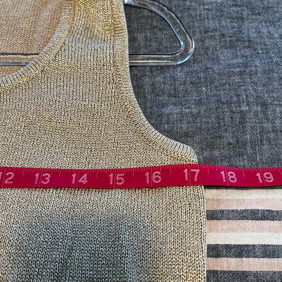 ST JOHN | Small (p) | GOLD SHIMMER - Picture 8 of 11